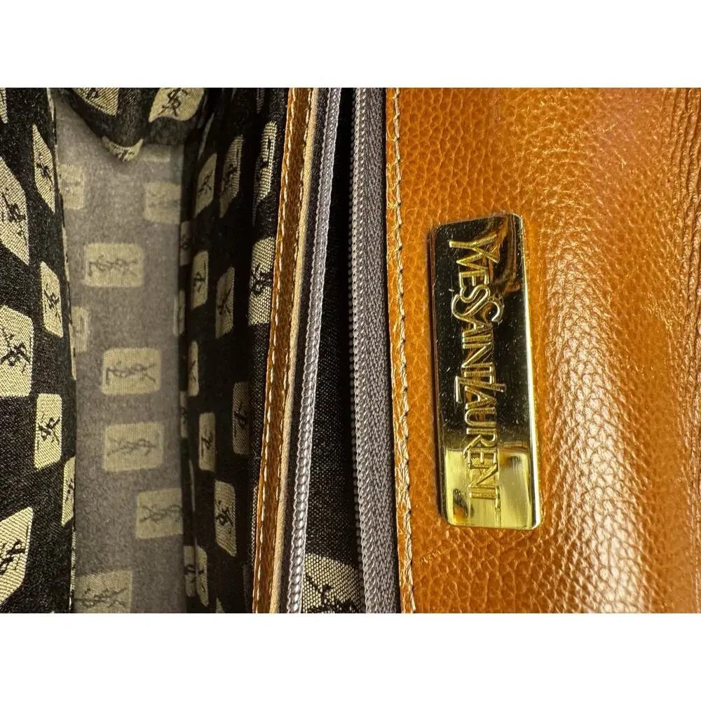 Vintage 1990s Yves Saint Laurent brown leather envelope clutch wrist strap - Picture 5 of 15
